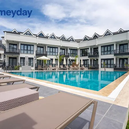 아파트 Whitestone Homes