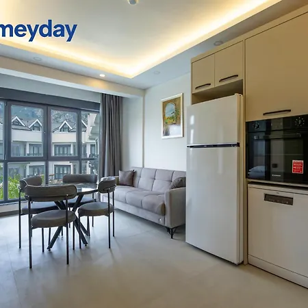 아파트 Whitestone Homes 안탈리아